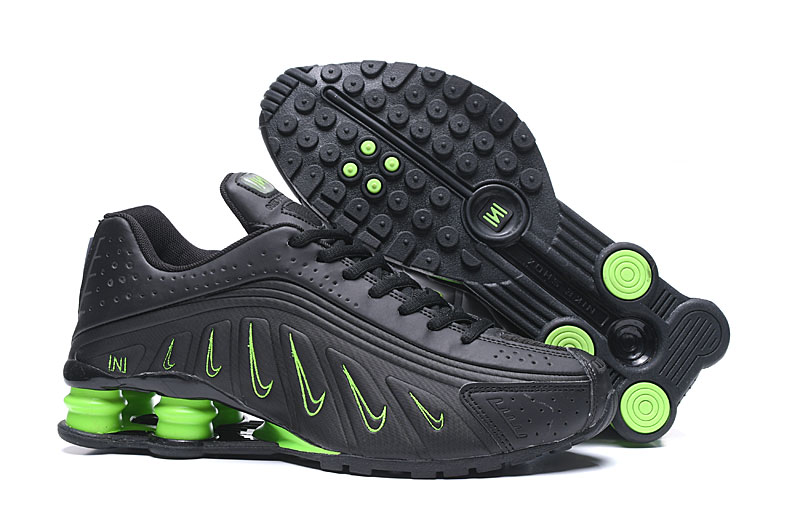 2019 Men Nike Shox R4 Black Green Small Swoosh